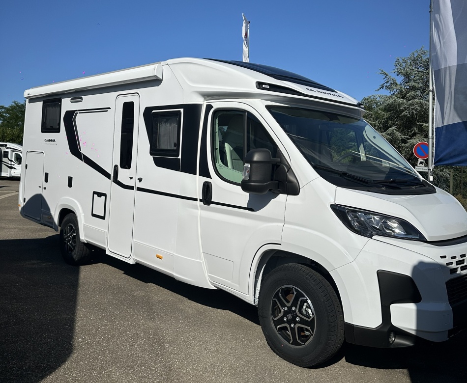 camping car ADRIA COMPACT SELECT DC mod&egrave;le 2027